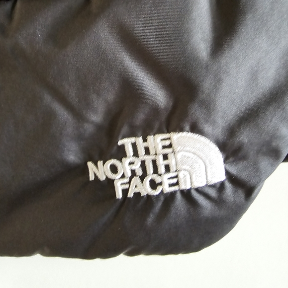 The North Face Black Puffer Vest - Picture 3 of 5